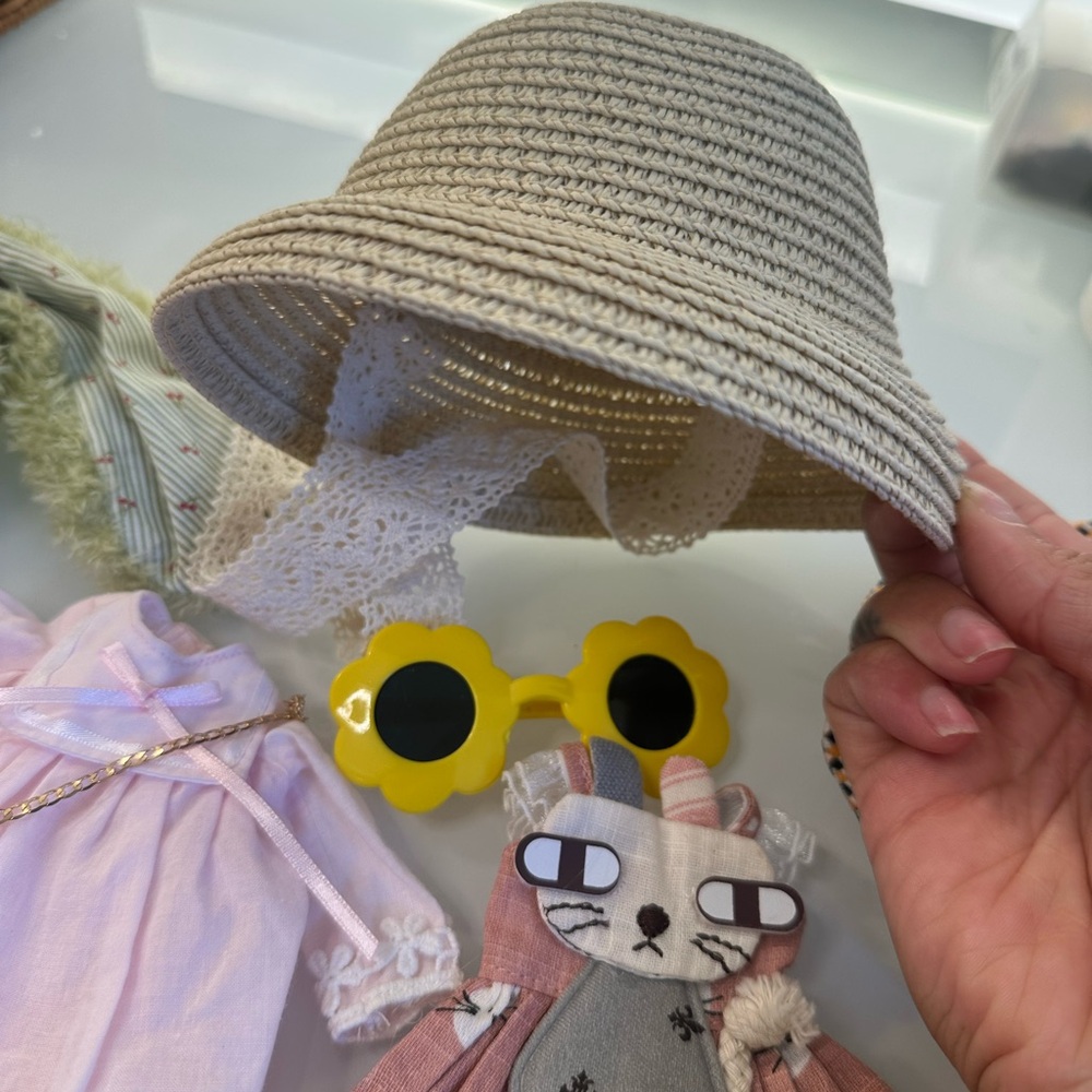 Neo Blythe Doll clothes and accessories bundle - Picture 5 of 6